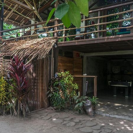 White Banana Beach Club General Luna  Exterior photo